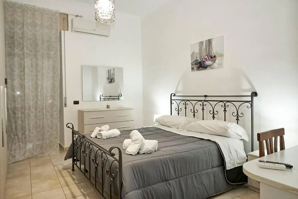 Apartment Napoli Duomo Center Home