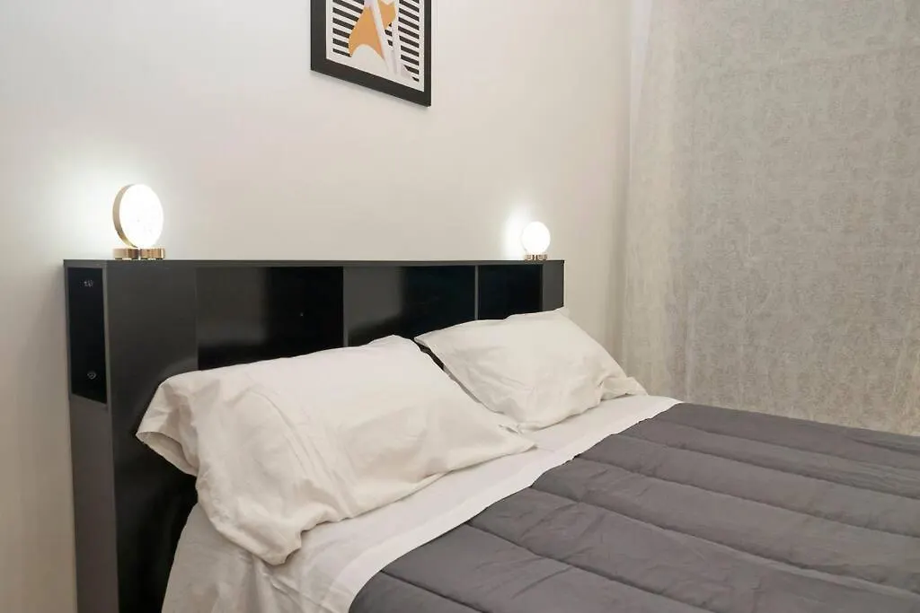 Napoli Duomo Center Home location